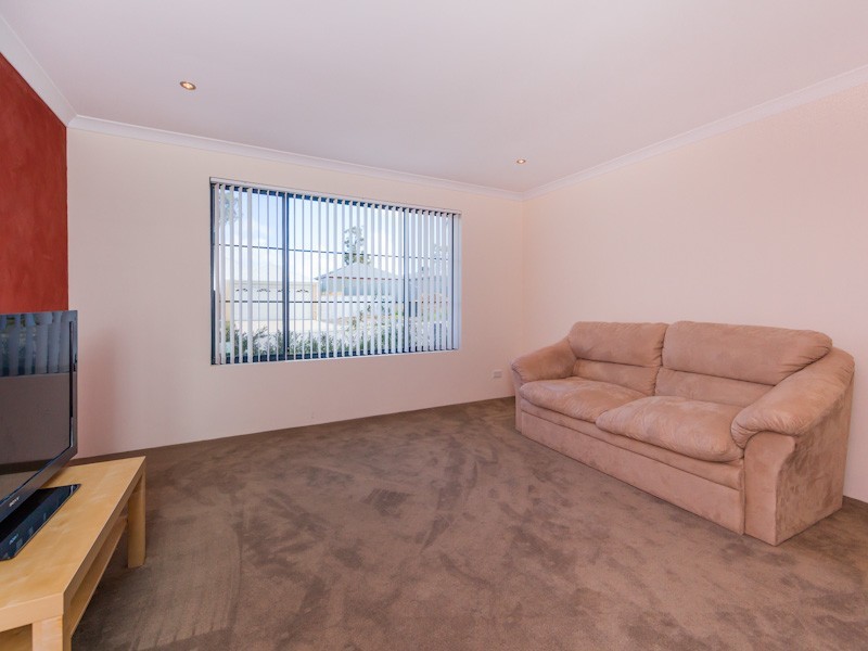 152 Runnymede Gate, Leda WA 6170