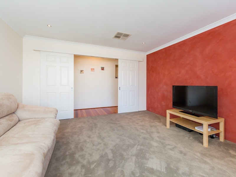 152 Runnymede Gate, Leda WA 6170