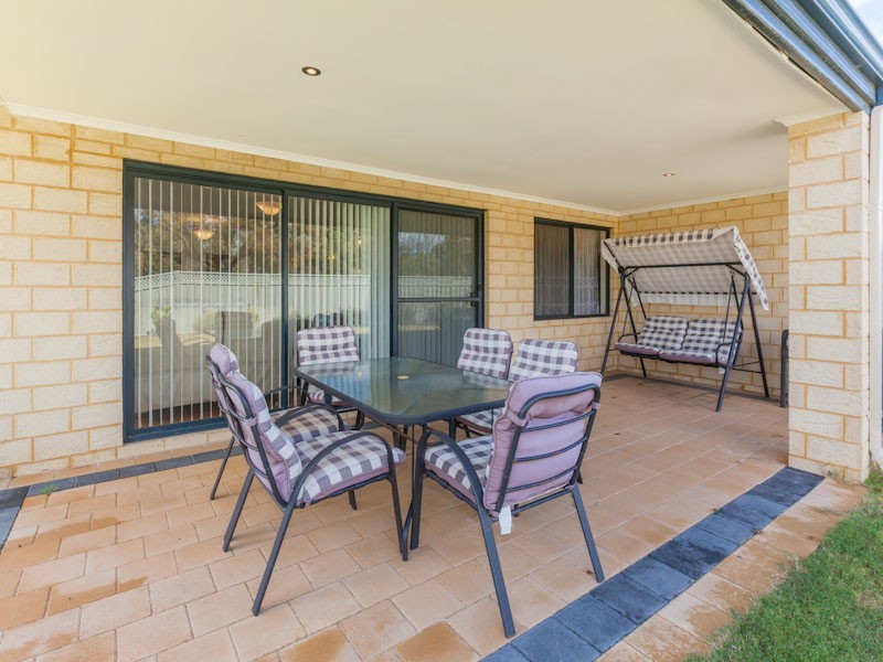 152 Runnymede Gate, Leda WA 6170