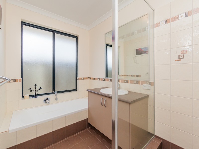 152 Runnymede Gate, Leda WA 6170