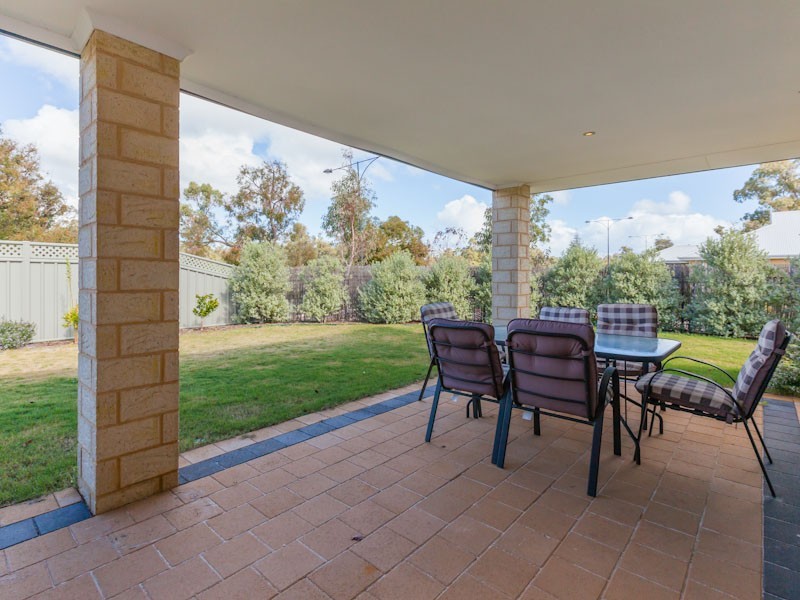 152 Runnymede Gate, Leda WA 6170