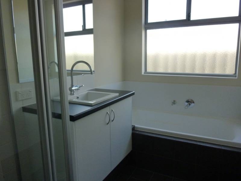 13A Warner Road, Parmelia WA 6167