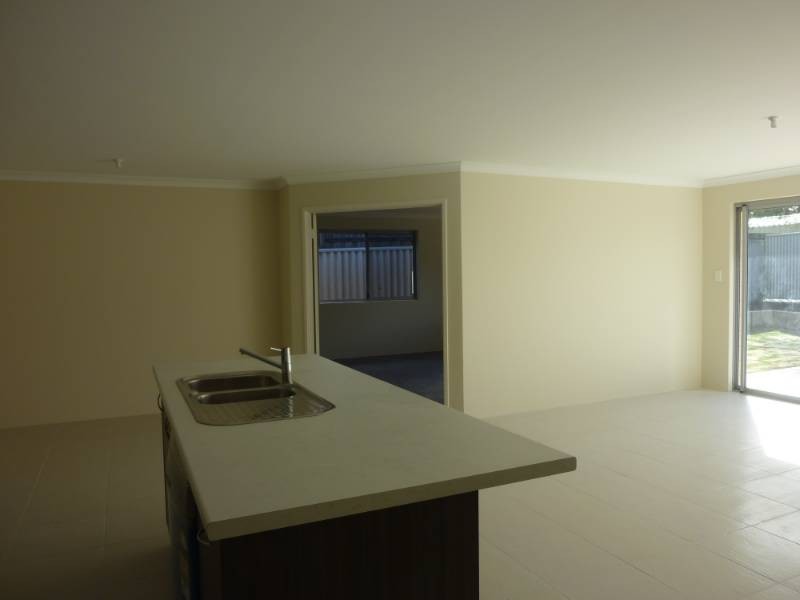 13A Warner Road, Parmelia WA 6167