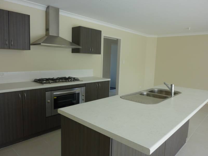 13A Warner Road, Parmelia WA 6167