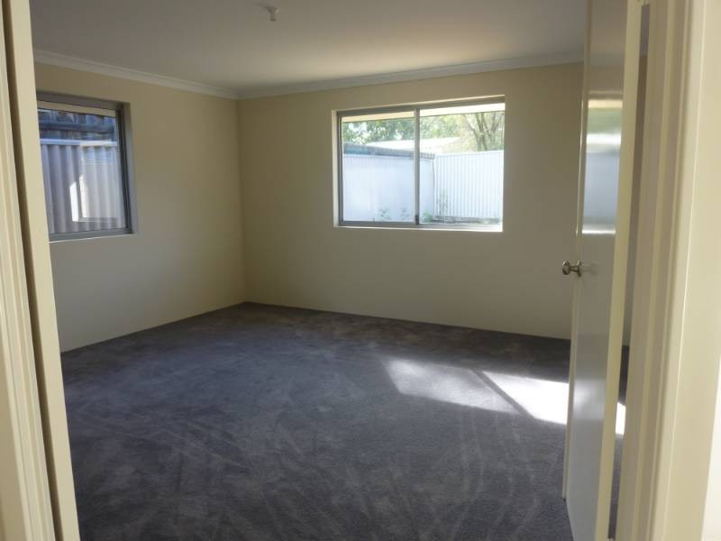 13A Warner Road, Parmelia WA 6167