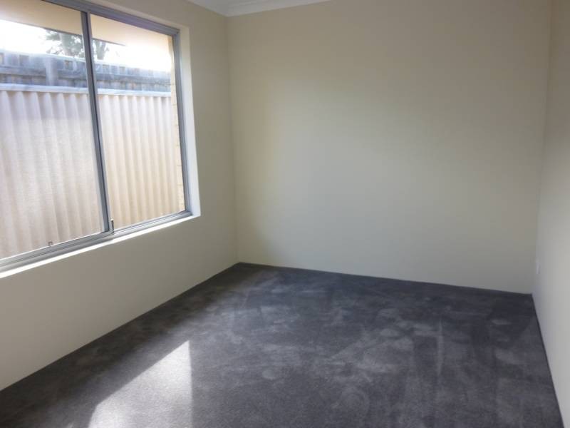 13A Warner Road, Parmelia WA 6167