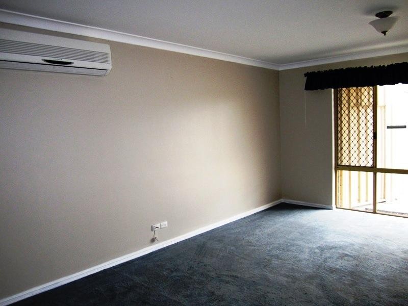 22 Broadwater Gardens, South Lake WA 6164