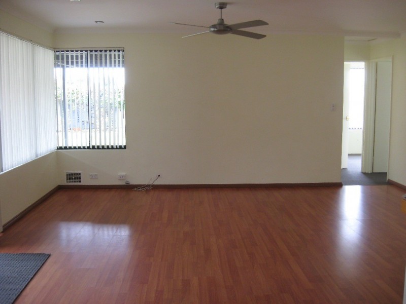 8 Liddington Rise, Leda WA 6170