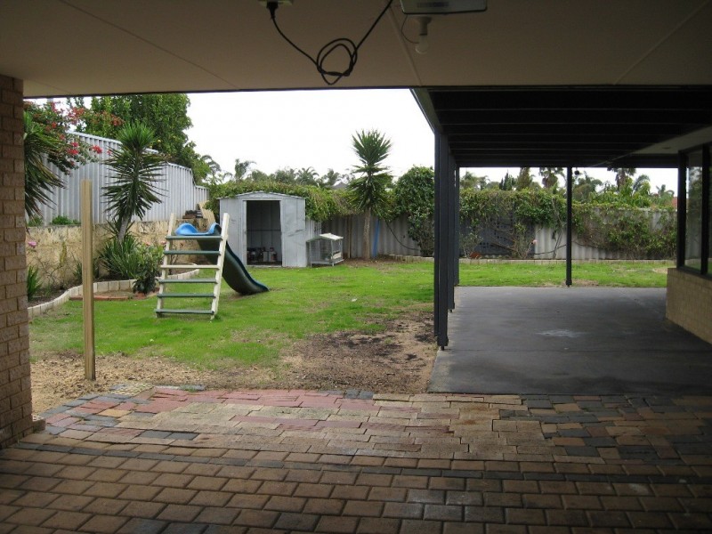 8 Liddington Rise, Leda WA 6170