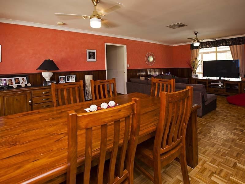 21 Silversmith Street, Wellard WA 6170