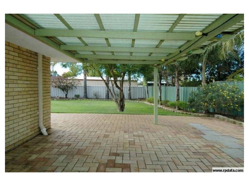 30 Riverside Lane, Seville Grove WA 6112