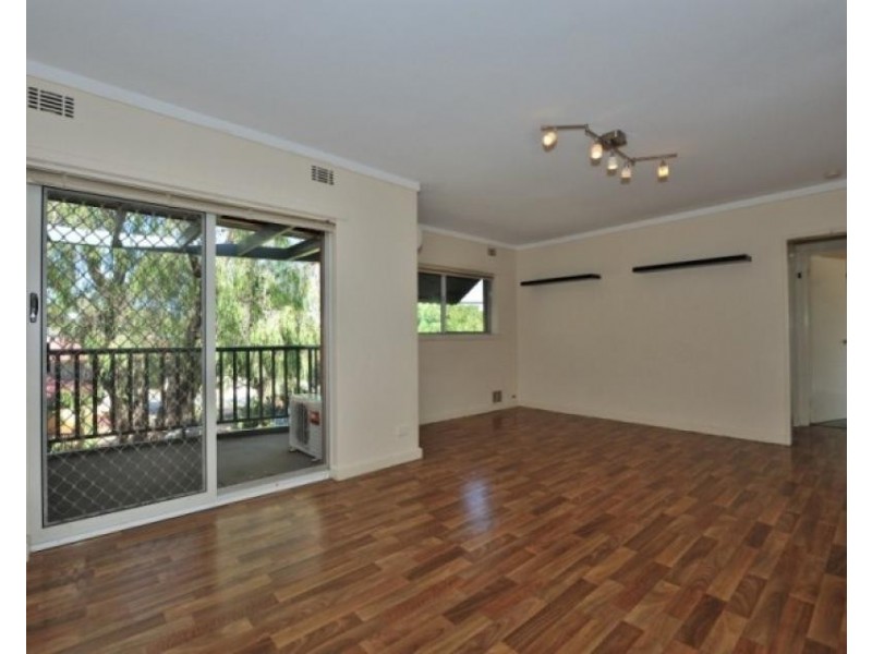 Unit 11/13 Dowling Place, Orelia WA 6167