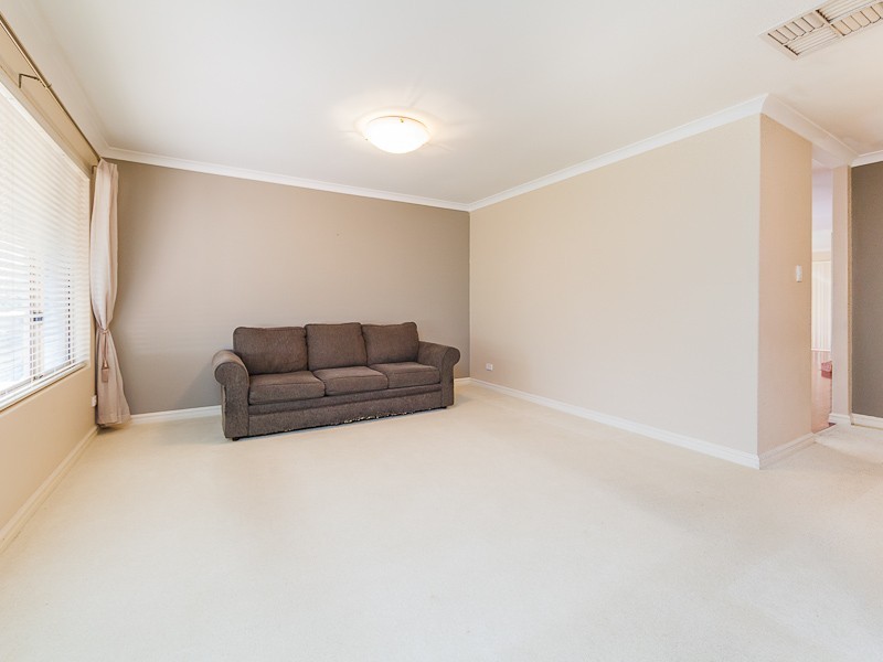 4 Glazier Grove, Wellard WA 6170