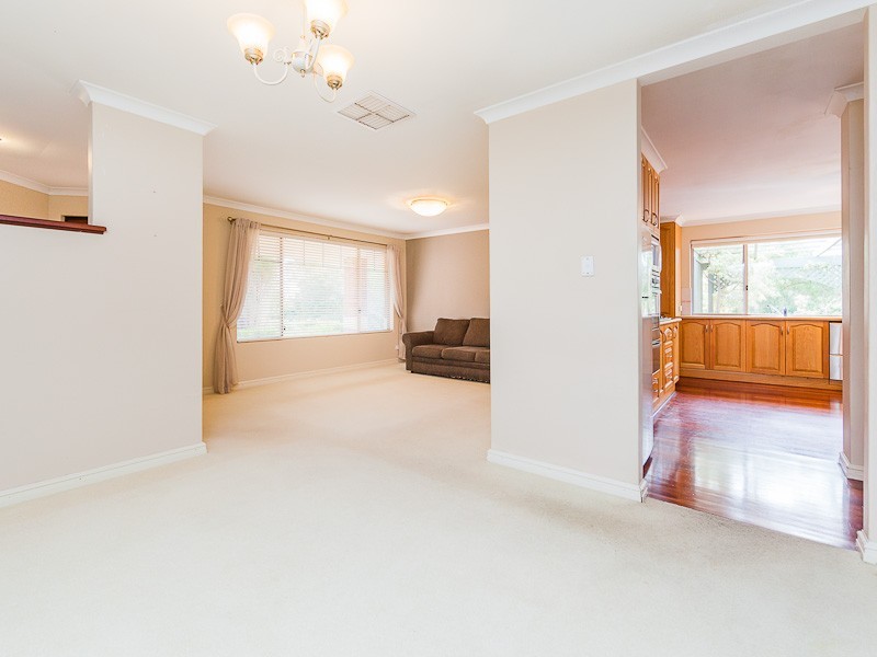 4 Glazier Grove, Wellard WA 6170