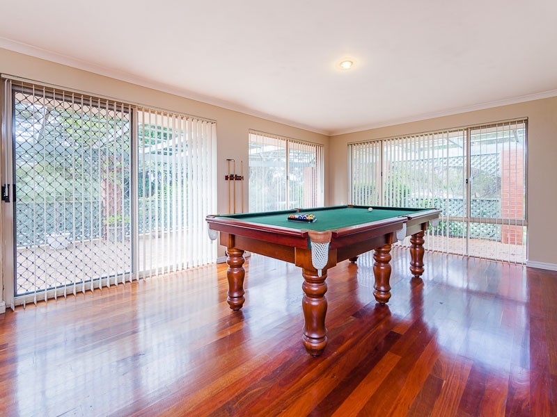 4 Glazier Grove, Wellard WA 6170