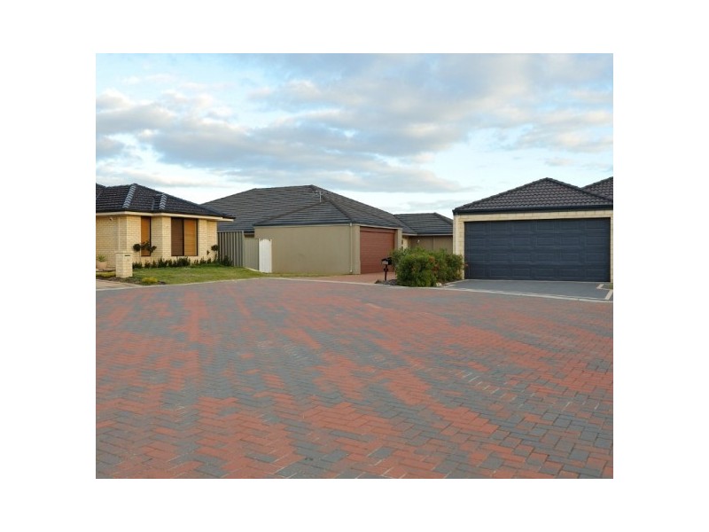 7 Taunton Mews, Leda WA 6170