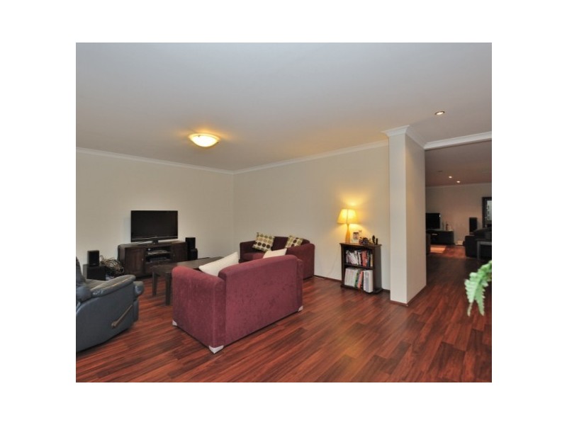 7 Taunton Mews, Leda WA 6170