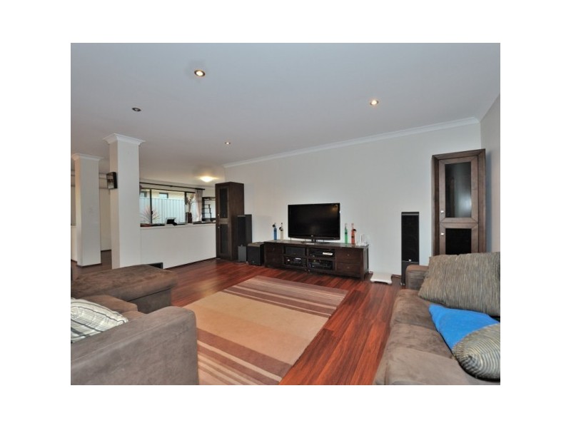 7 Taunton Mews, Leda WA 6170