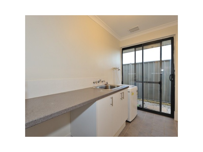 7 Taunton Mews, Leda WA 6170