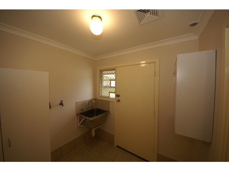 17 Parmelia Avenue, Parmelia WA 6167