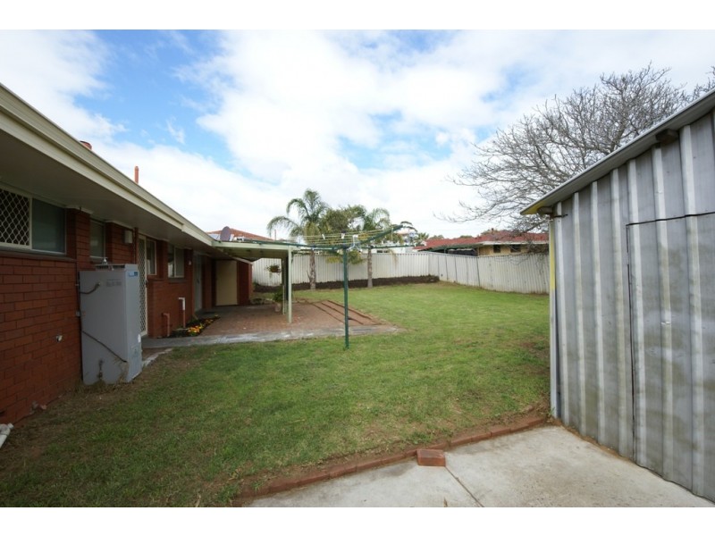17 Parmelia Avenue, Parmelia WA 6167