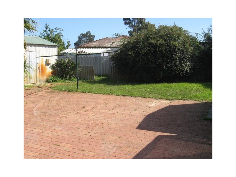 7 Dawson Way, Parmelia WA 6167