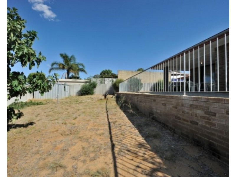 23 McKean Way, Parmelia WA 6167