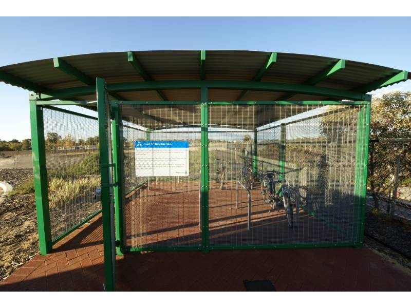 8 Berrow Place, Leda WA 6170