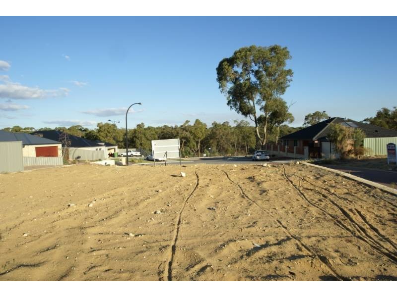 8 Berrow Place, Leda WA 6170