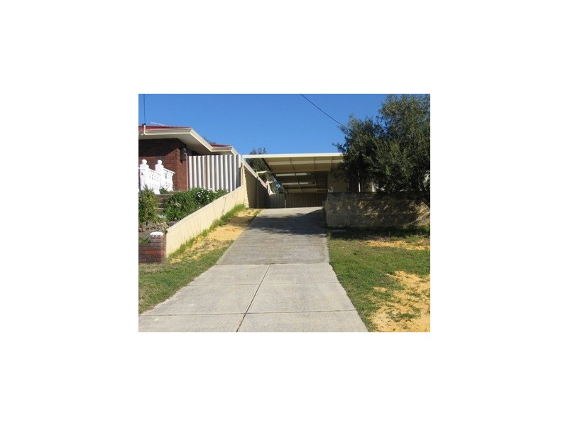 12 Sulphur Road, Orelia WA 6167