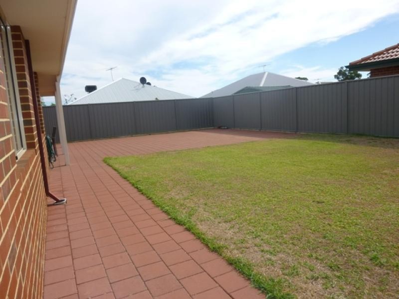 11 Surbiton Approach, Wellard WA 6170