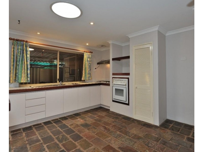 30 Perham Crescent, Leda WA 6170