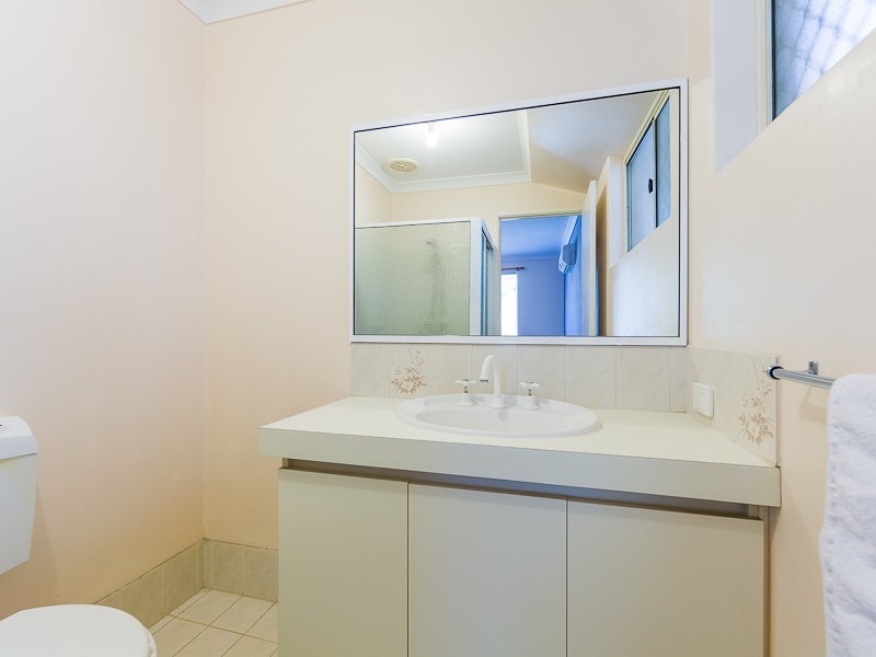 1 Robbins Retreat, Leda WA 6170