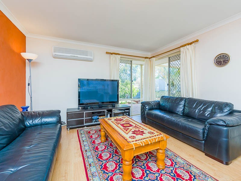 1 Robbins Retreat, Leda WA 6170