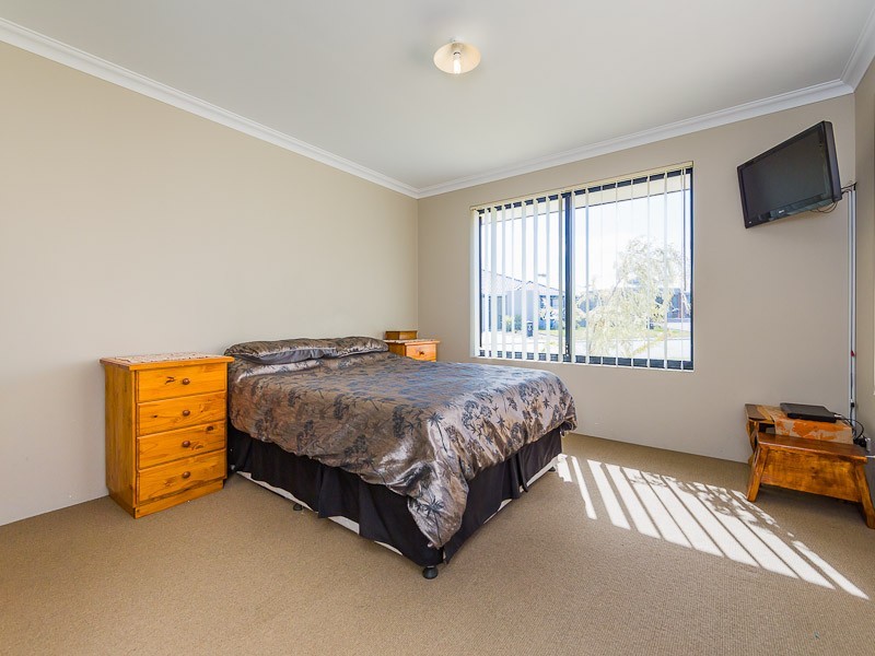 1 Chertsey Way, Wellard WA 6170