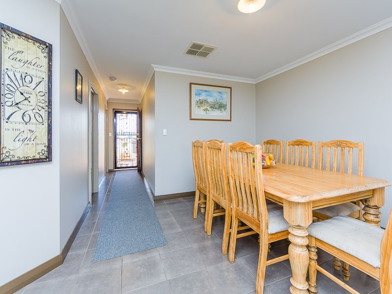 1 Chertsey Way, Wellard WA 6170