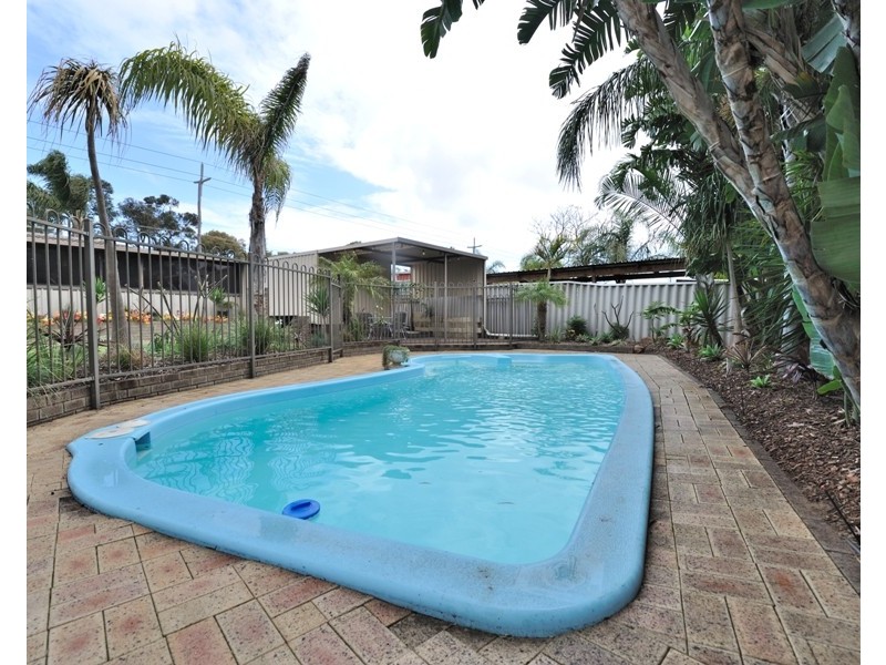 61 Mason Court, South Lake WA 6164