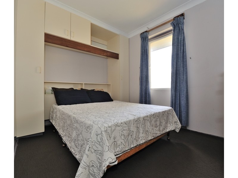 11 Shortland Way, Girrawheen WA 6064