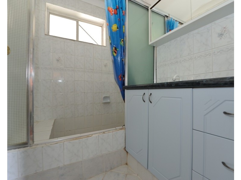 11 Shortland Way, Girrawheen WA 6064