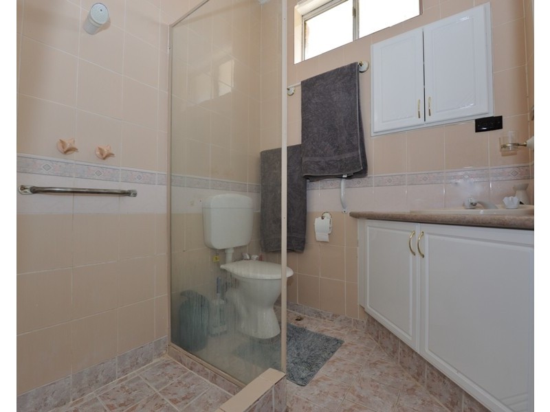 11 Shortland Way, Girrawheen WA 6064