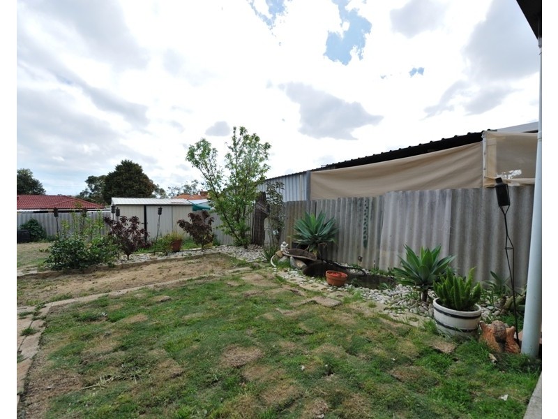 11 Shortland Way, Girrawheen WA 6064