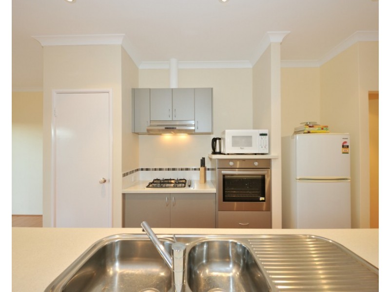 9 Westport Link, Leda WA 6170