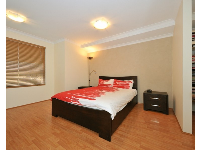 9 Westport Link, Leda WA 6170