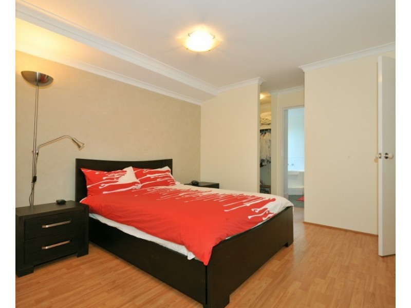 9 Westport Link, Leda WA 6170