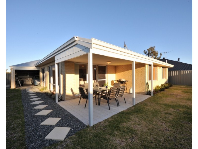 9 Westport Link, Leda WA 6170