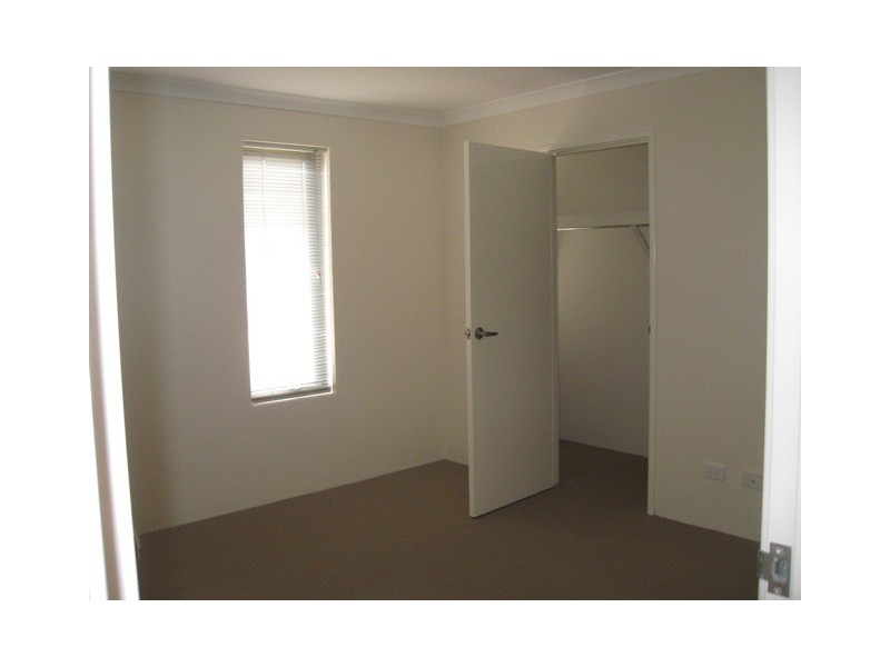19 Meridian Way, Kwinana Town Centre WA 6167