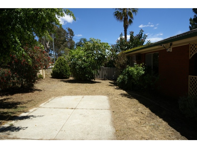 15 Mulligan Way, Orelia WA 6167