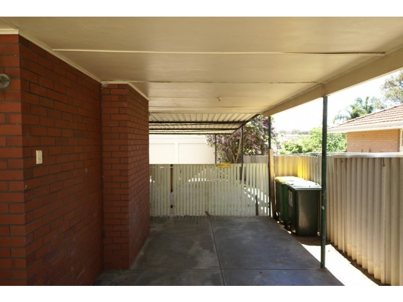 15 Mulligan Way, Orelia WA 6167