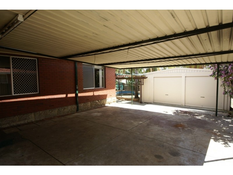 15 Mulligan Way, Orelia WA 6167