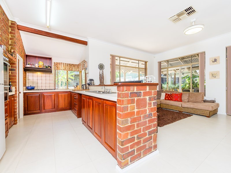 9 Carpenter Retreat, Wellard WA 6170